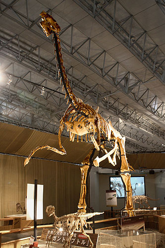 Gigantoraptor