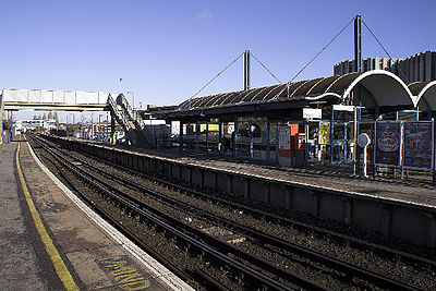 Poole railway station